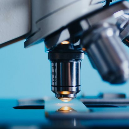 Nahaufnahme Mikroskop